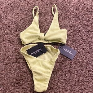 Pretty light thing green/yellow swim